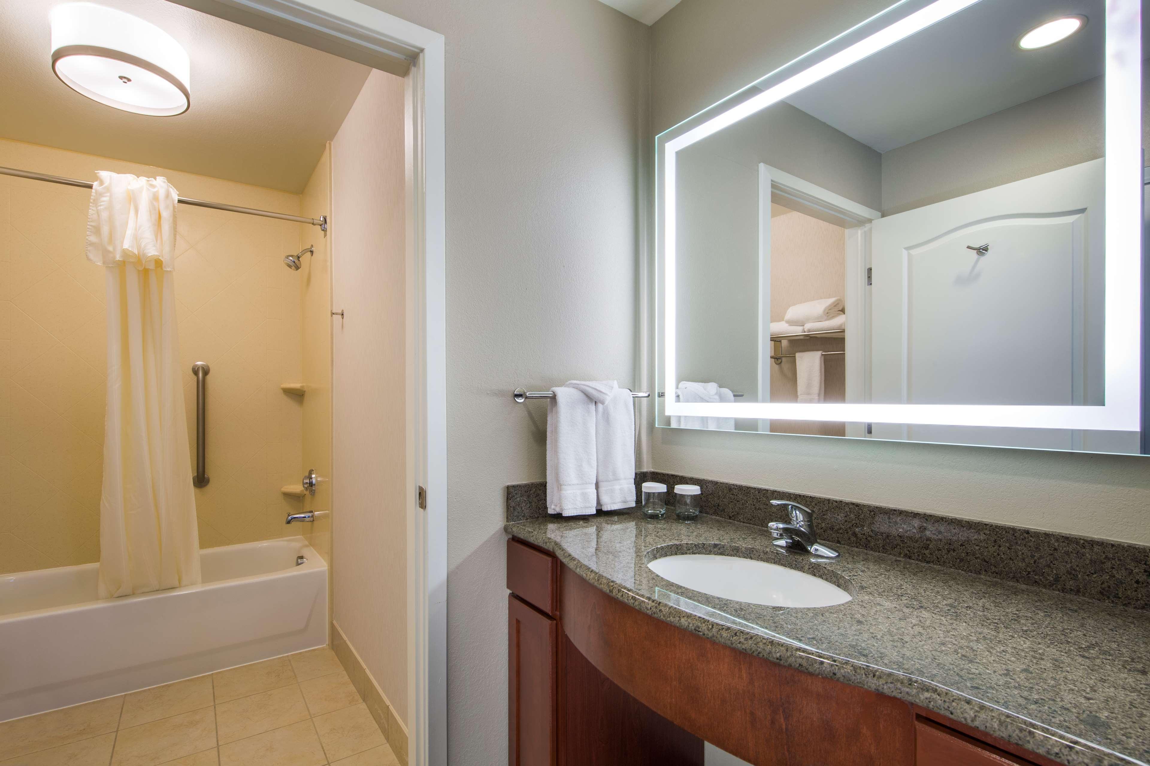 Homewood Suites By Hilton Denver West - Лейквуд Экстерьер фото